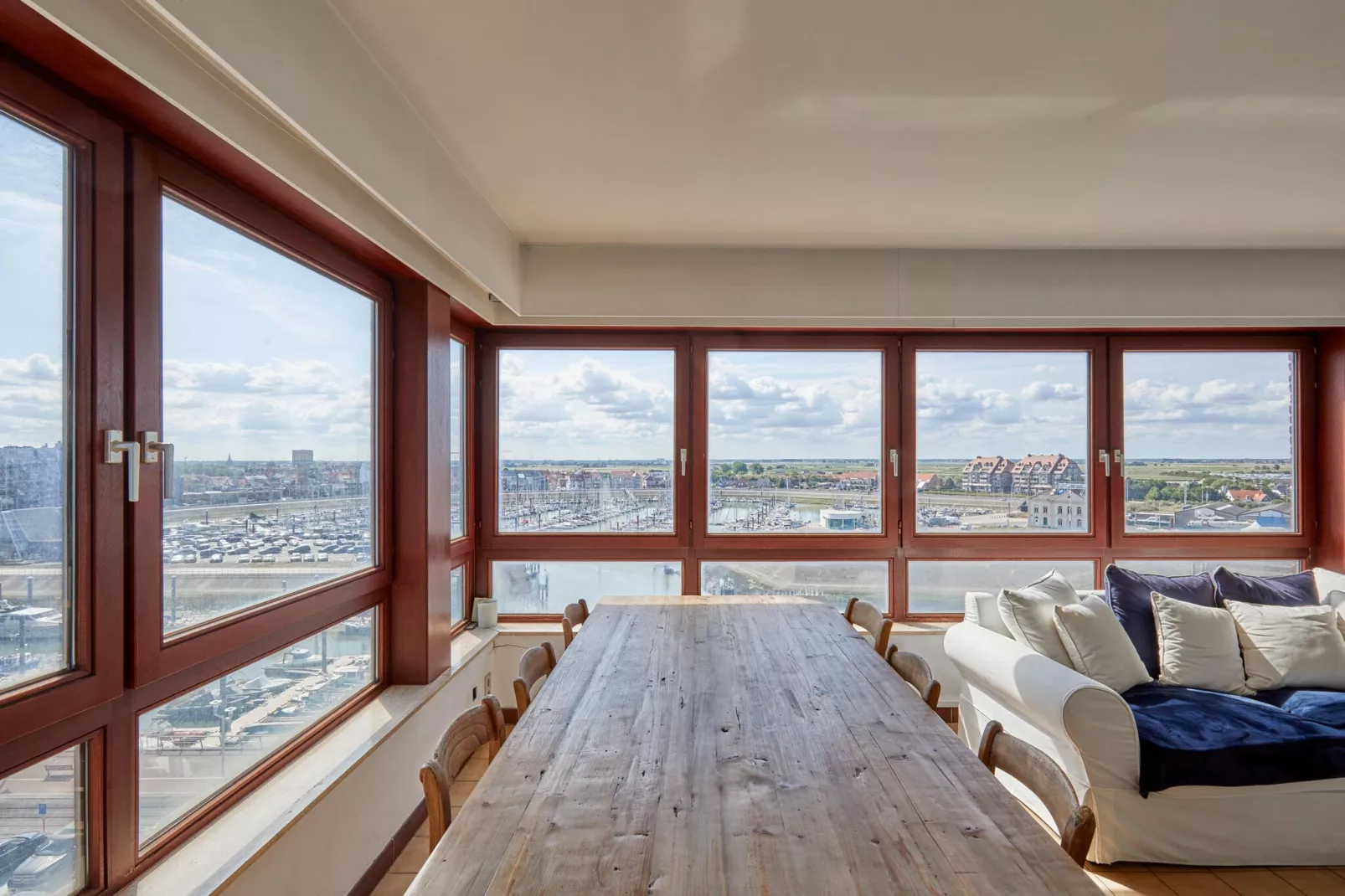Fallon 7 / 3282474-Eetkamer