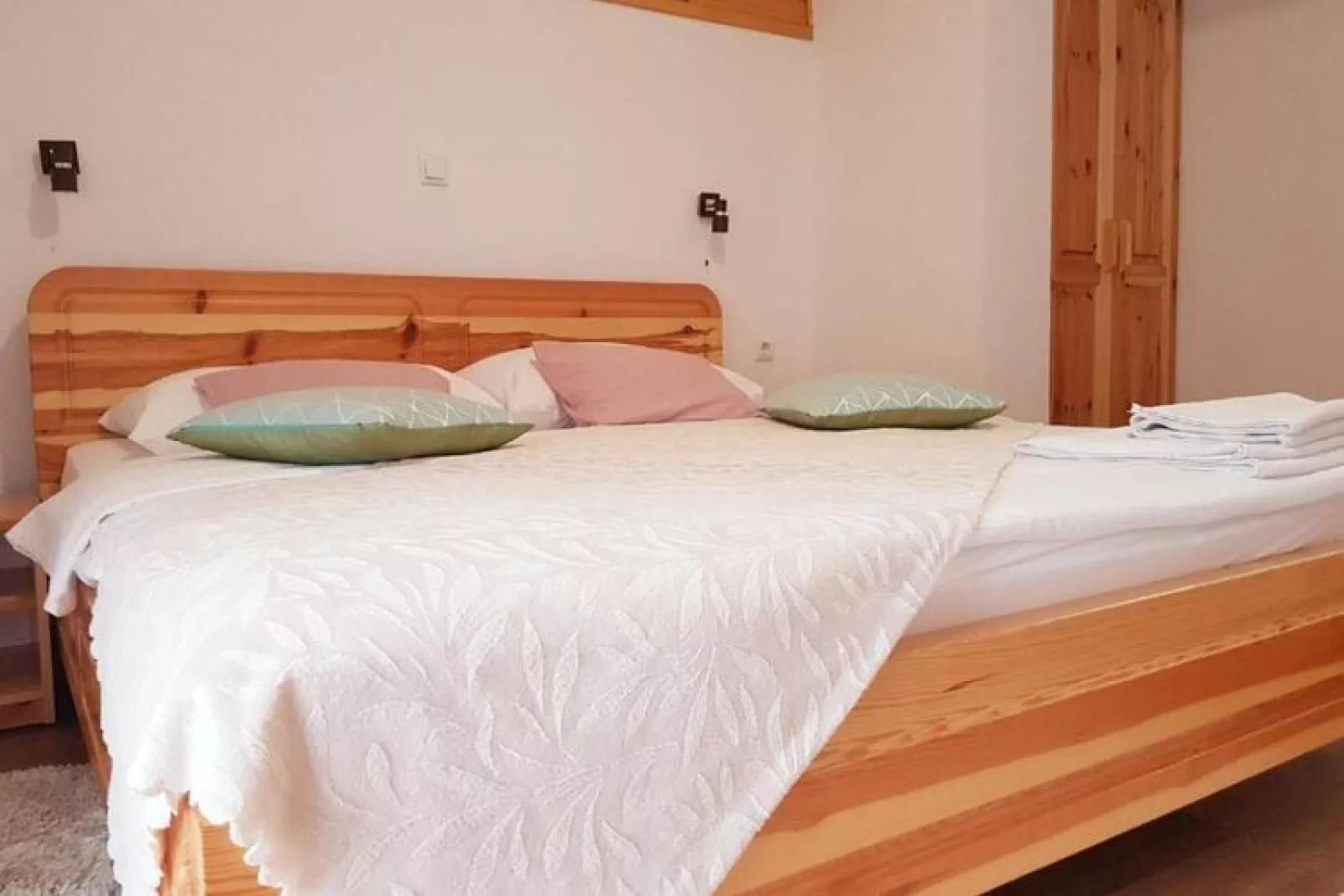 Green Valley Guesthouse 3-bed room 3 person-Slaapkamer