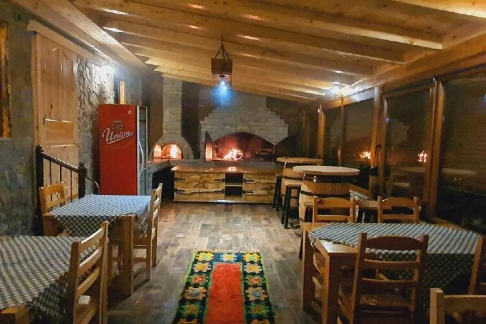 Green Valley Guesthouse 4-bed room 4 person-Eetkamer