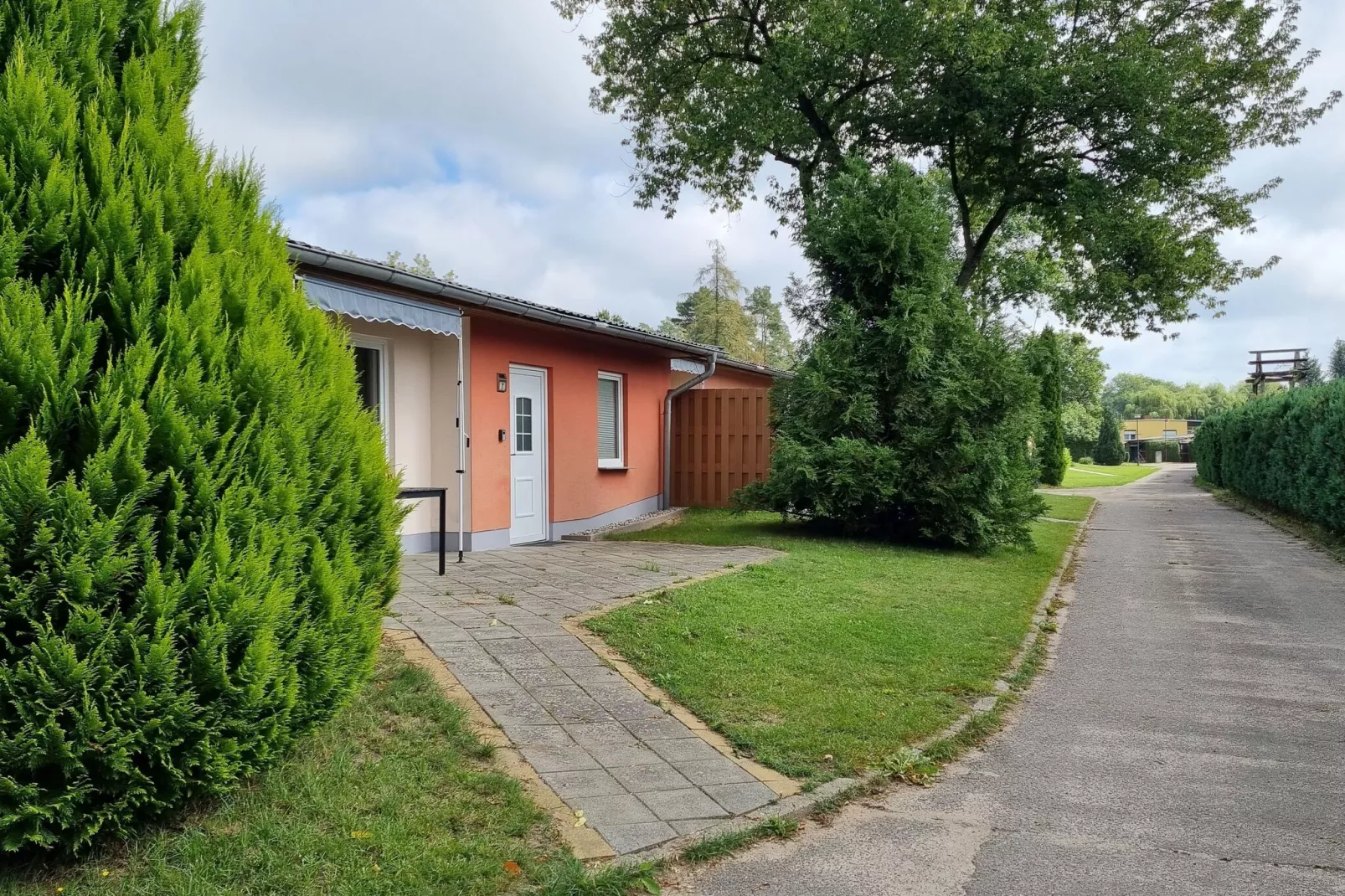 Reihenbungalow Nr 5 Belegung 1-2 Personen