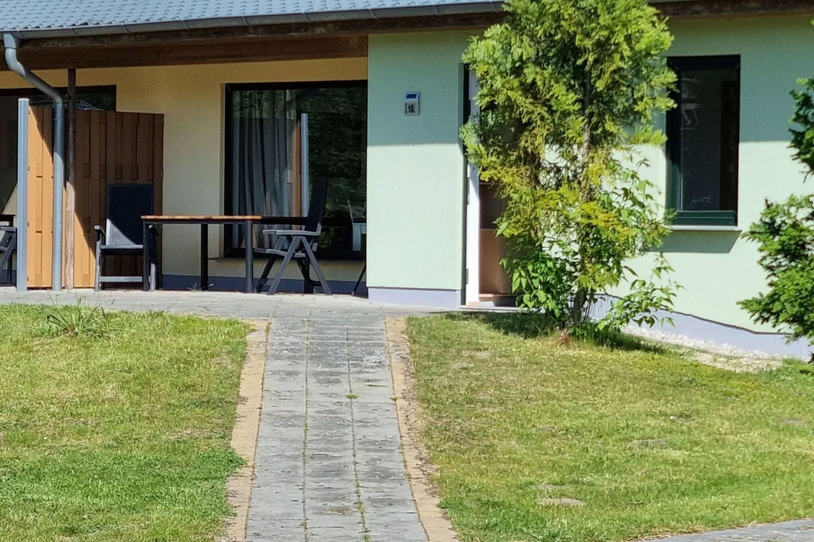 Reihenbungalow Nr 10 1-2 Personen-Buitenkant zomer