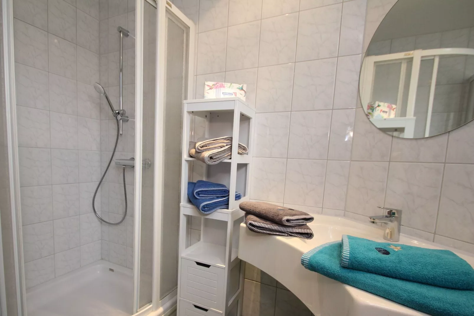 Reihenbungalow Nr 11 / Belegung 1-2 Personen-Badkamer