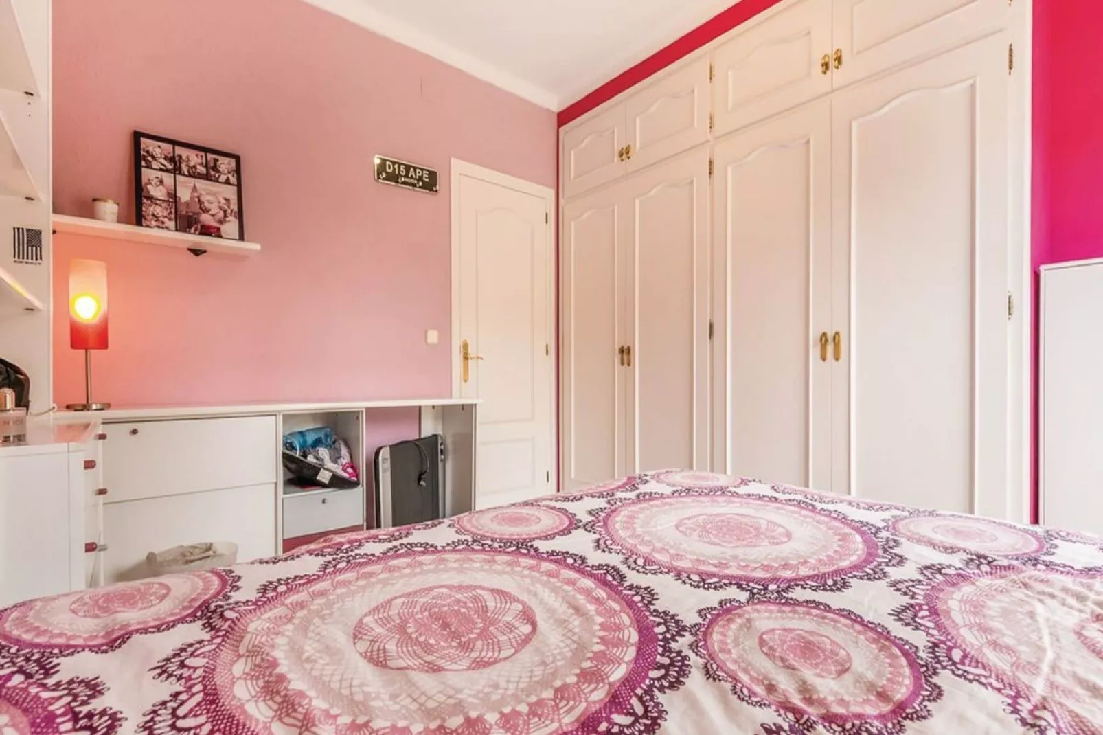 Casa con piscina y jardín L'Escala-Slaapkamer