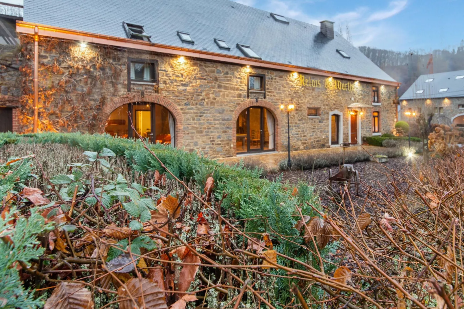 Relais de l' Ourthe-Buitenkant zomer