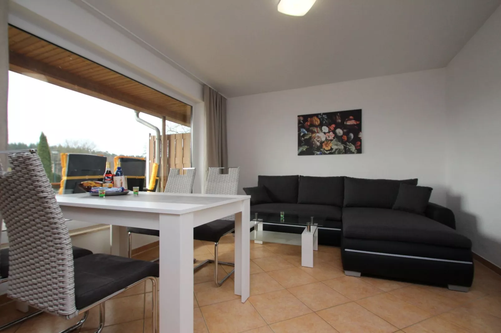 Reihenbungalow Nr 10 / Belegung 4 Personen-Woonkamer