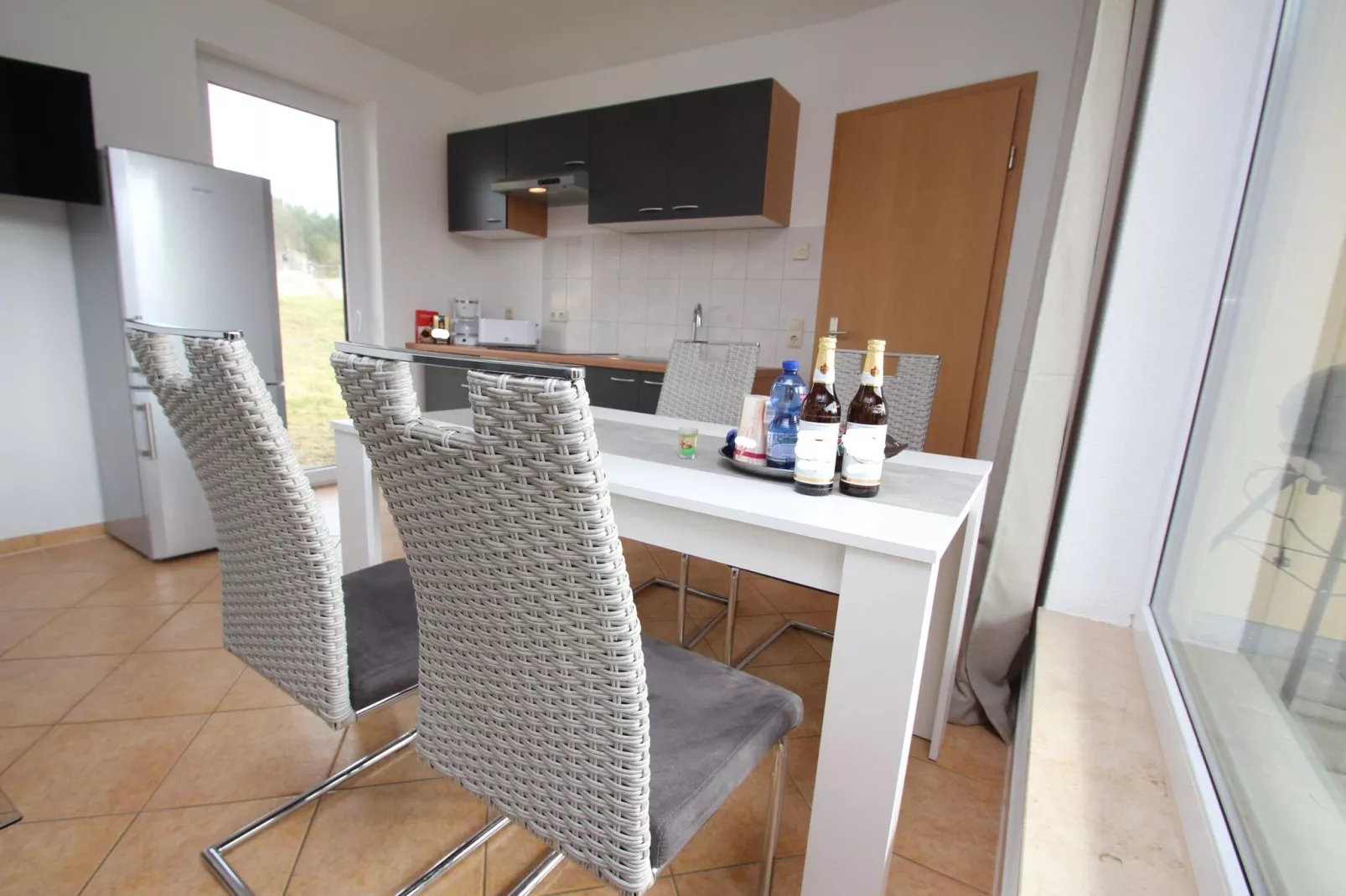 Reihenbungalow Nr 10 / Belegung 4 Personen-Eetkamer