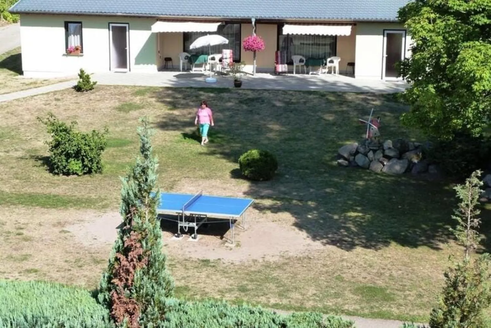 Reihenbungalow Nr 10 / Belegung 4 Personen-Parkfaciliteiten