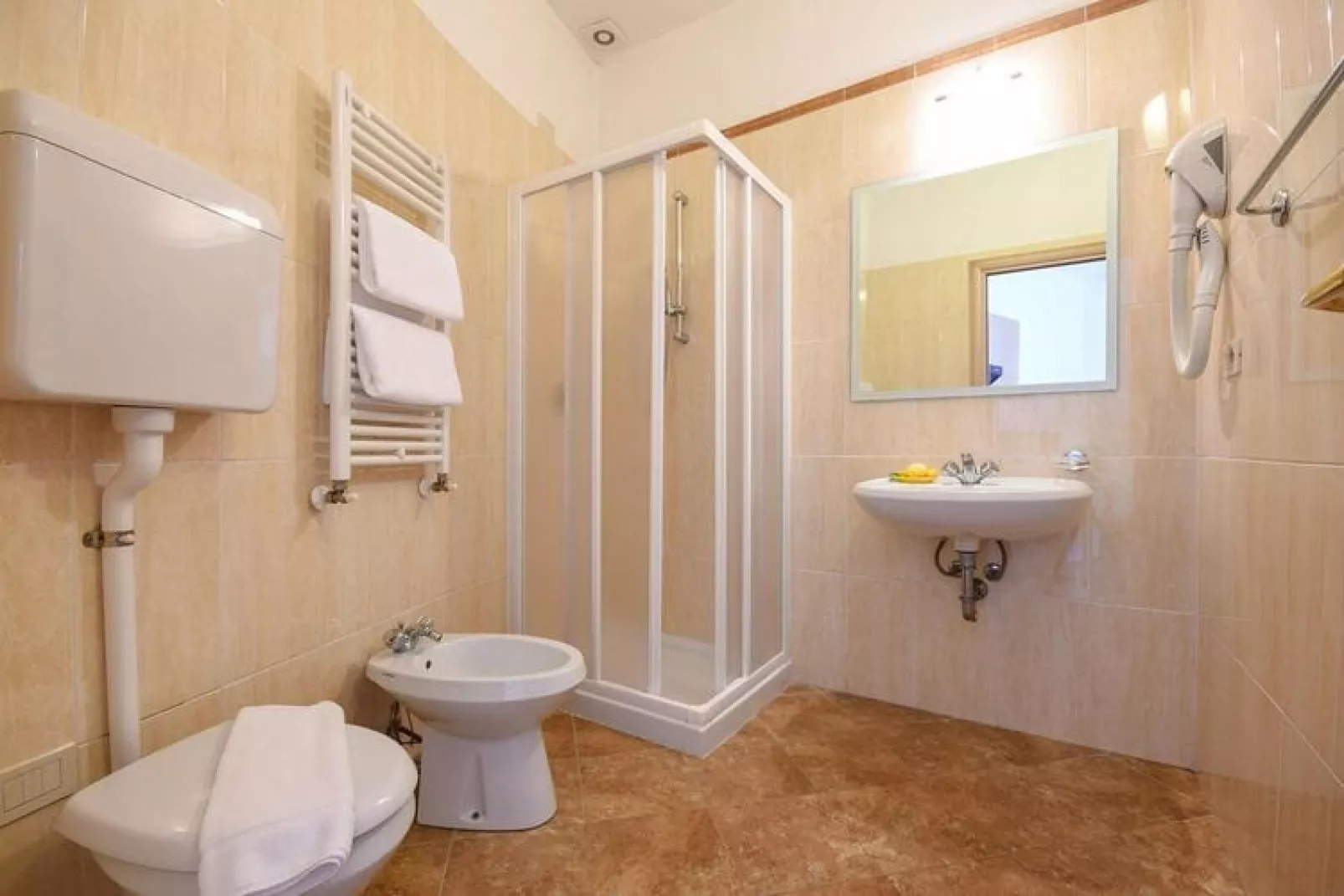 Residence Oasi, Limone sul Garda-trilo-Badkamer