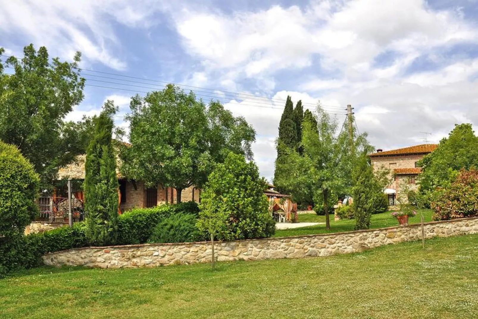 Agriturismo La Mirandola Villamagna Typ Falco Capriolo-Tuinen zomer