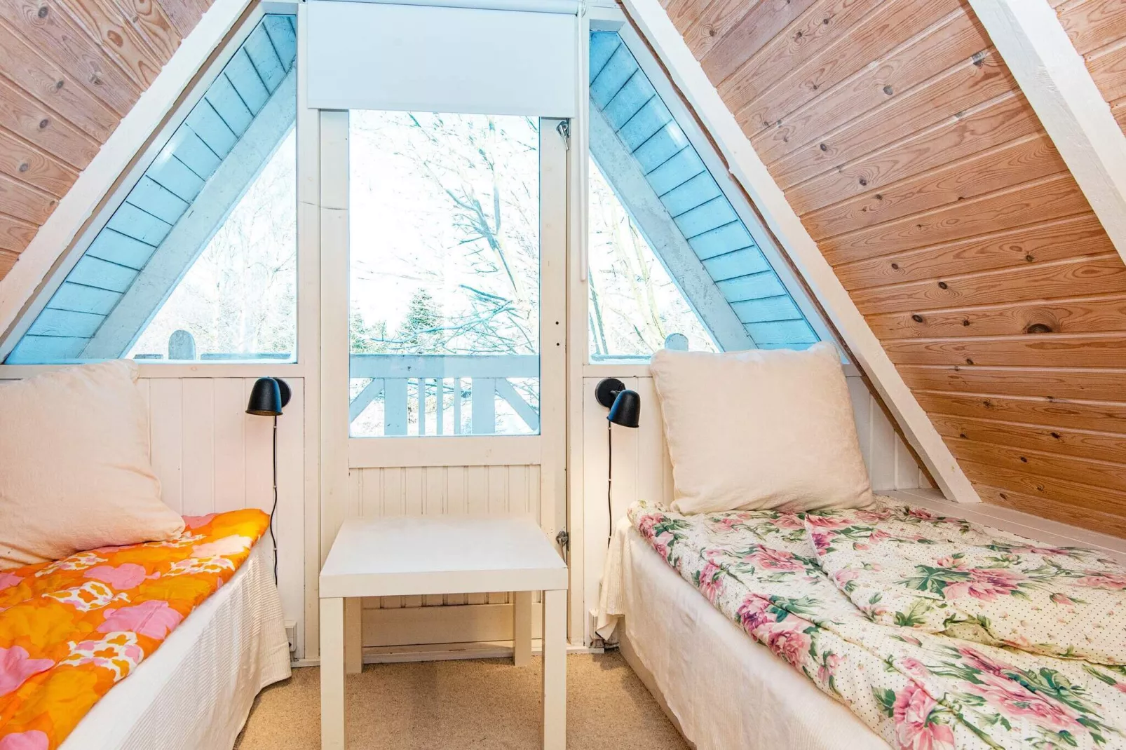 Speciaal vakantiehuis in Glesborg met een terras-Binnen