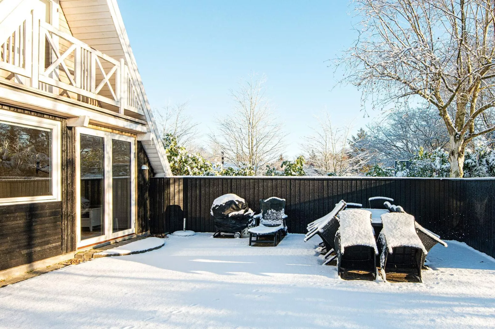 Speciaal vakantiehuis in Glesborg met een terras-Uitzicht