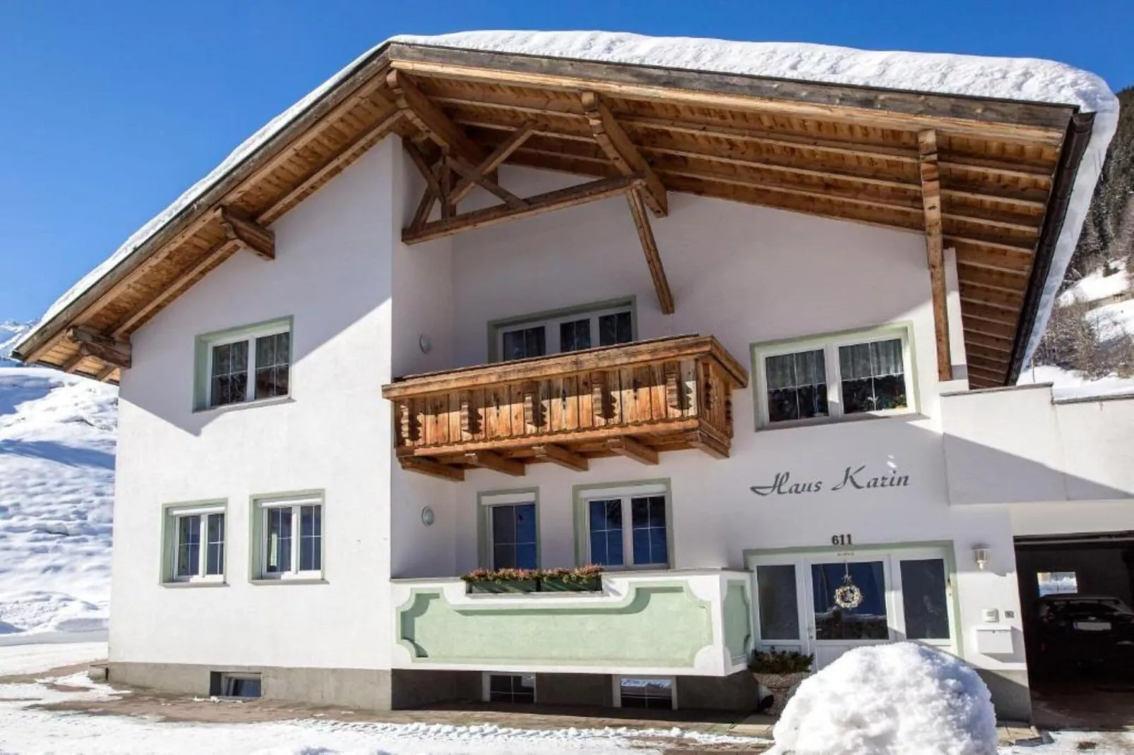 Karin Unten 8PAX-Exterieur winter