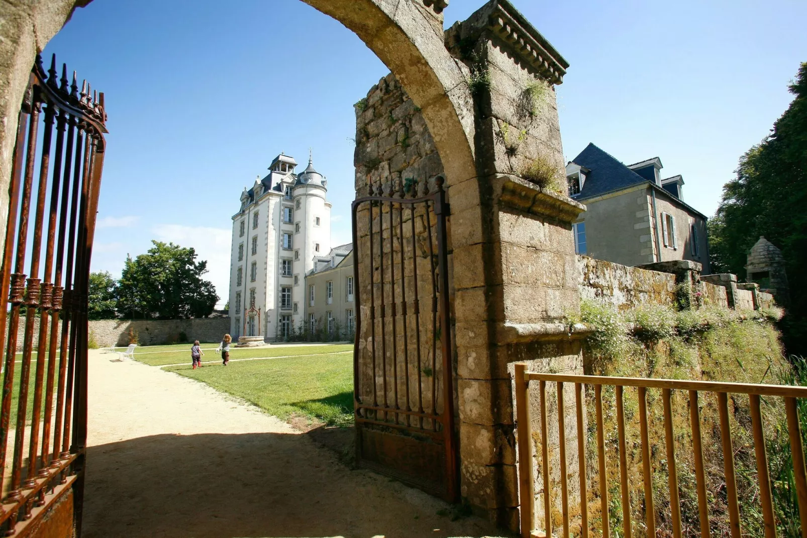Le Château de Keravéon 1-Gebieden zomer 1km