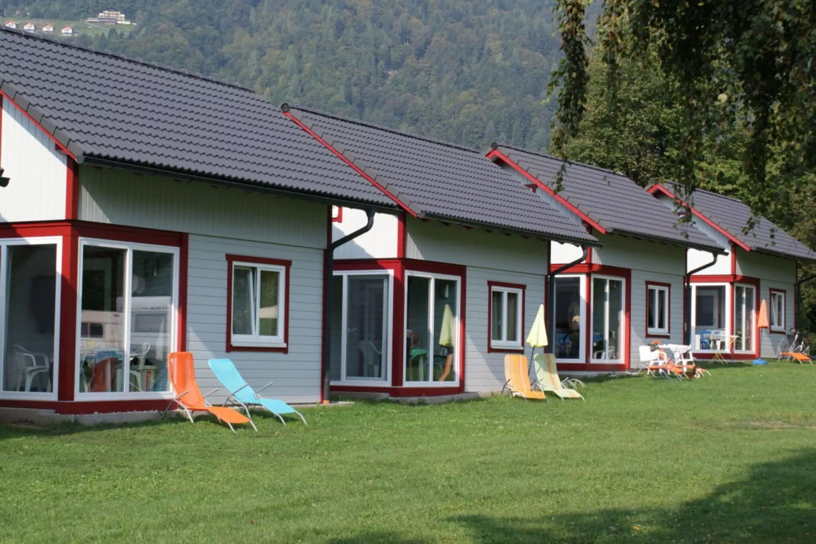 Blasge Ferienhaus 1 - 58m²-Buitenkant zomer
