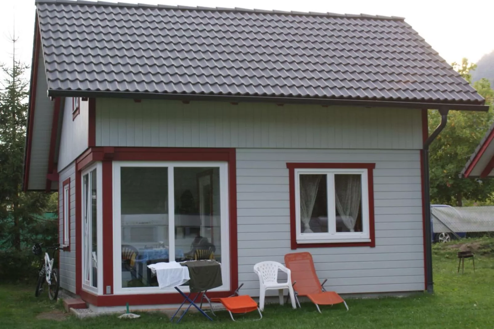 Blasge Ferienhaus 4 - 58m²-Buitenkant zomer
