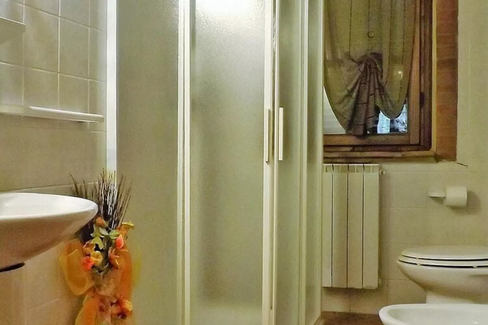 Appartement in Villamagna met parkeerplaats-Badkamer