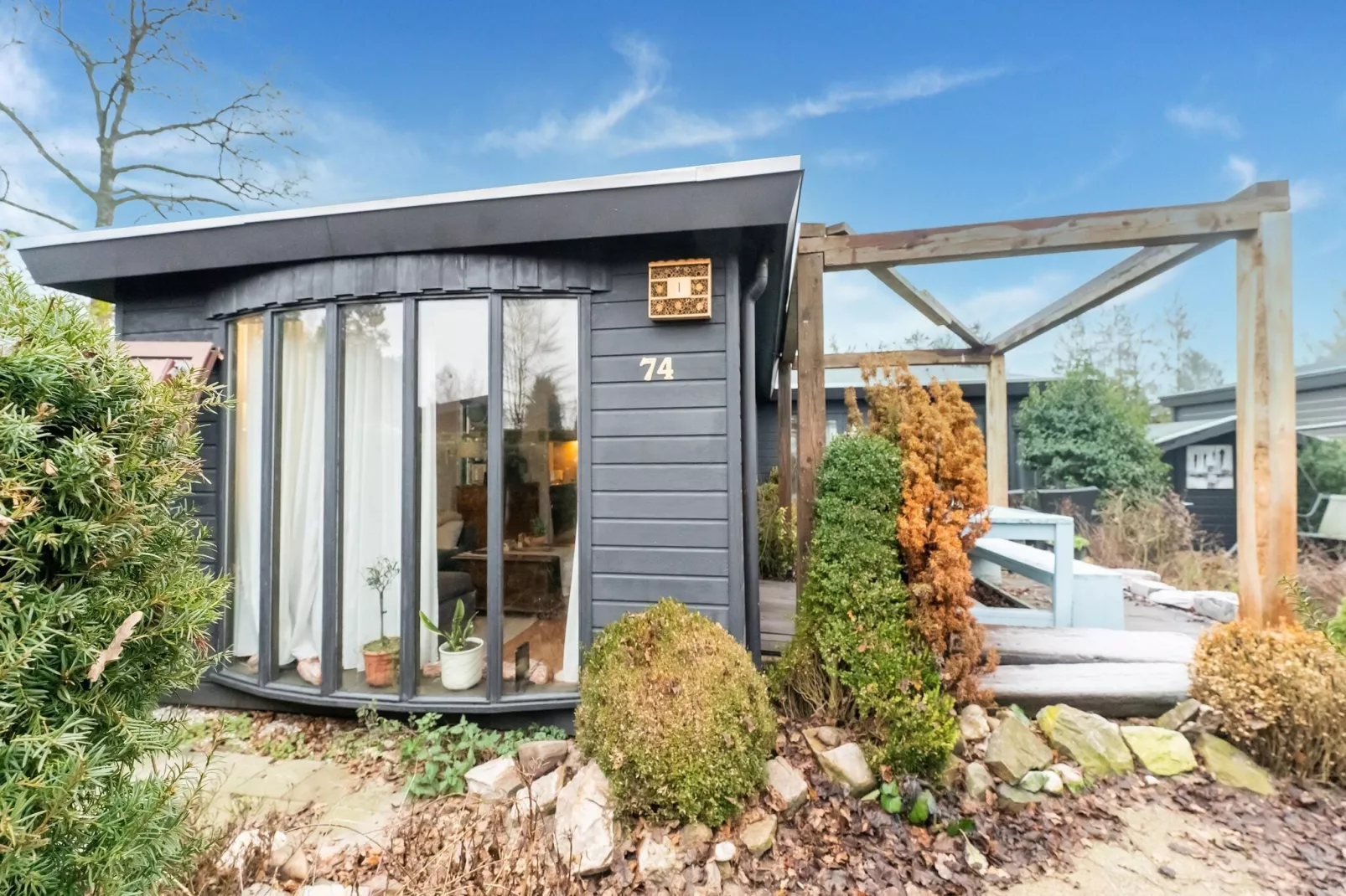 Chalet De Vier Jaargetijden 74-Buitenkant zomer