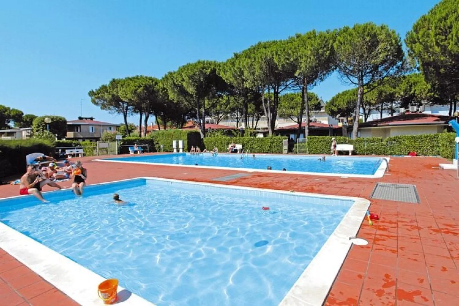 Holiday resort Villaggio Tivoli Bibione Spiaggia-Typ 2/37qm / 2-Zimmer-App auf 1 Etage-Zwembad