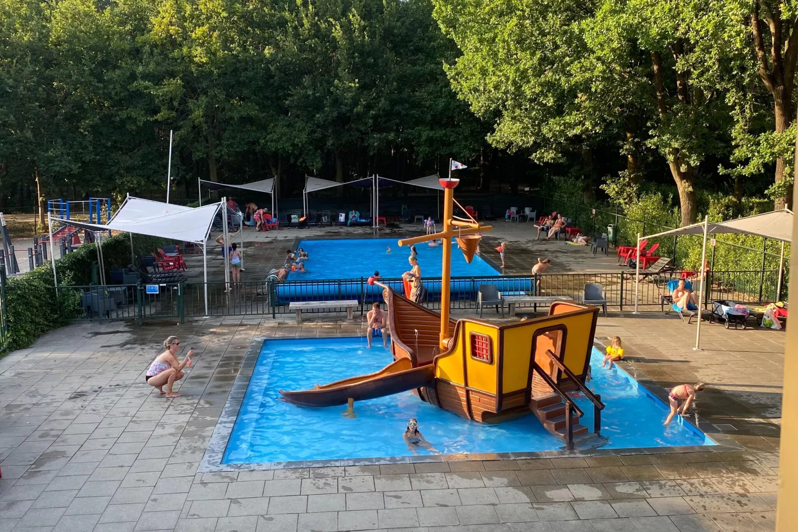 Recreatiepark Duinhoeve 14-Parkfaciliteiten