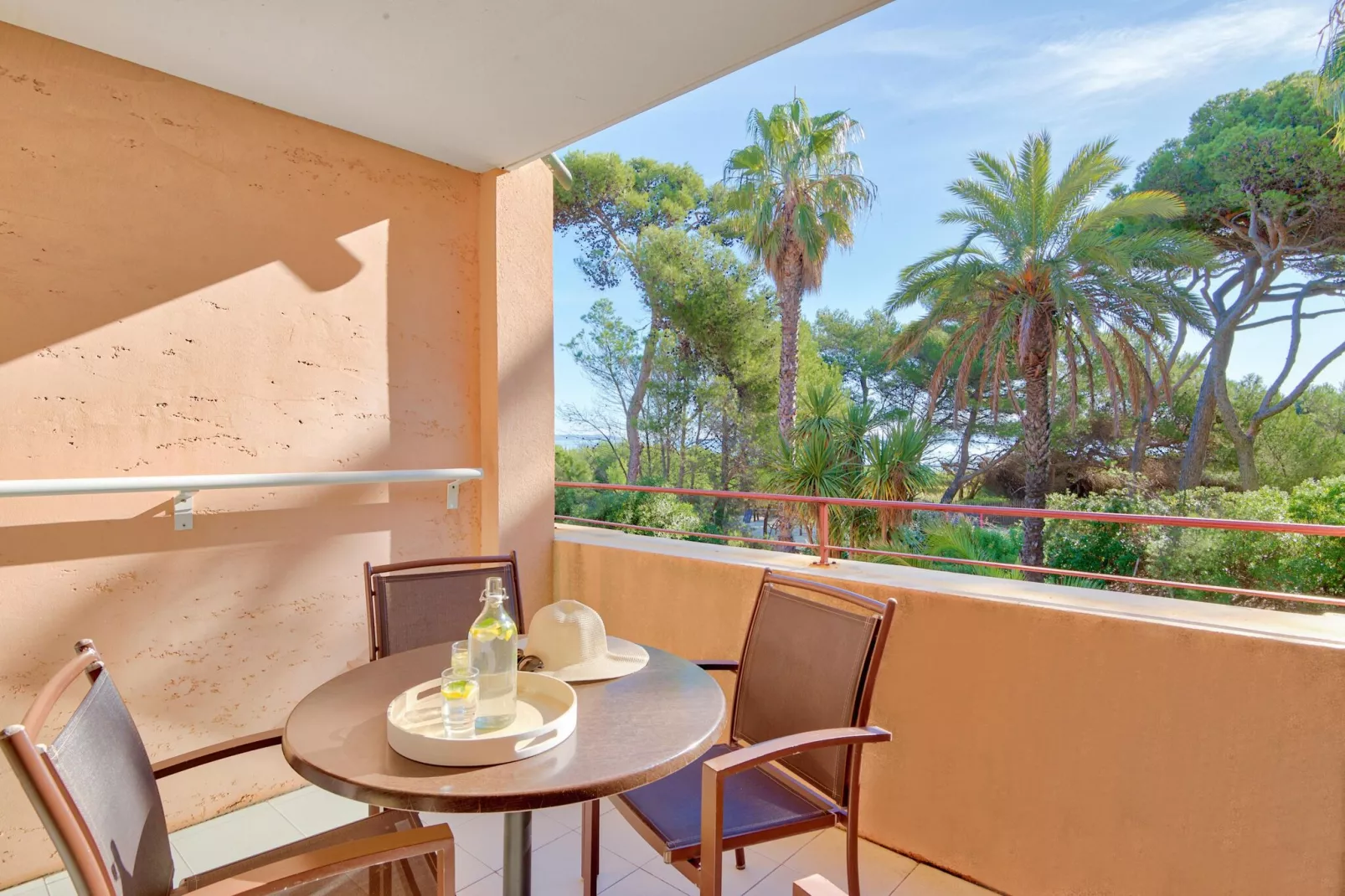 Residence La Pinède, Hyères-A5 Standard - Apt. 5 p. - 1 bedroom-Terrasbalkon