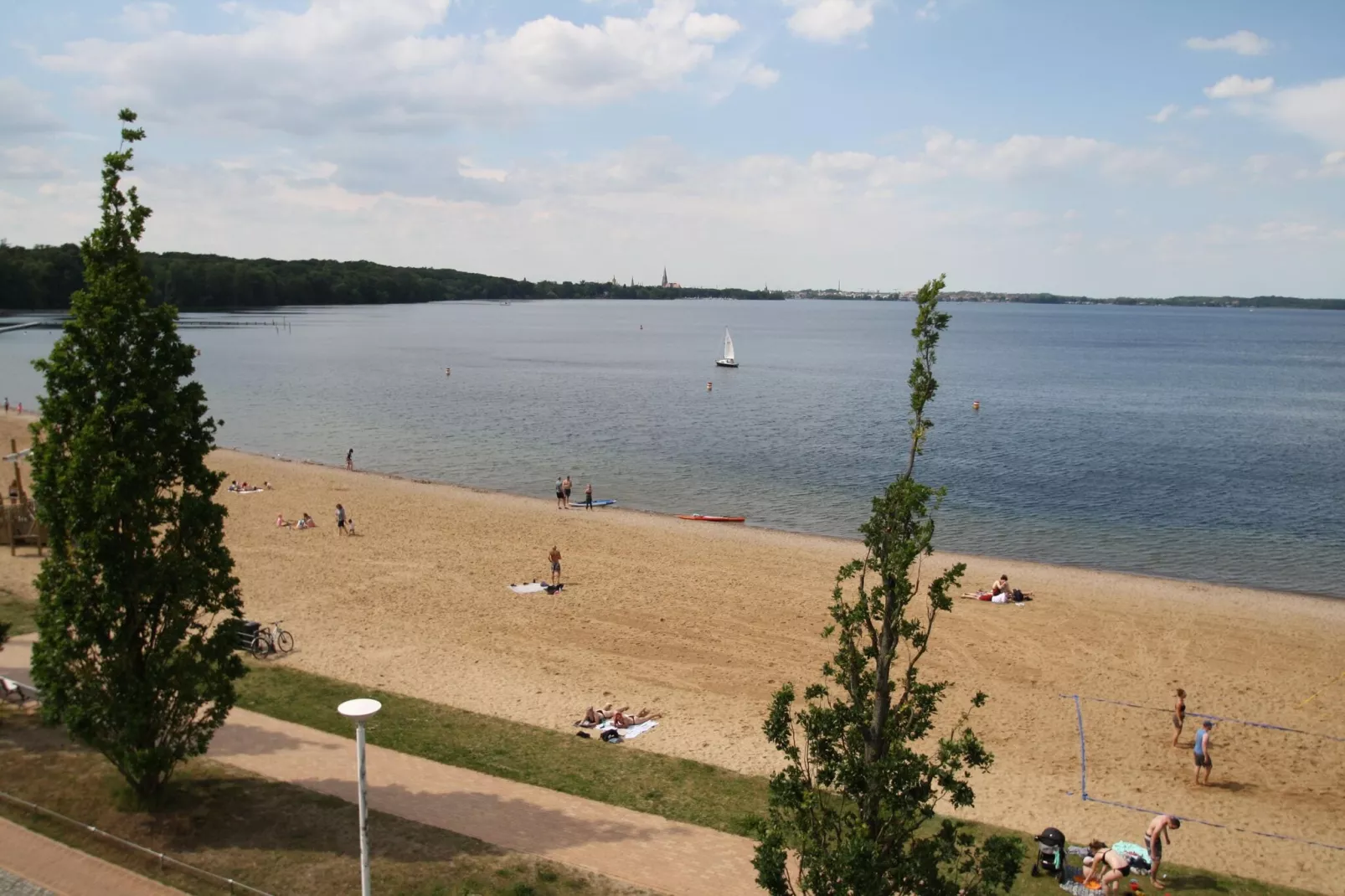 Ferienwohnung Am Strand-Uitzicht zomer