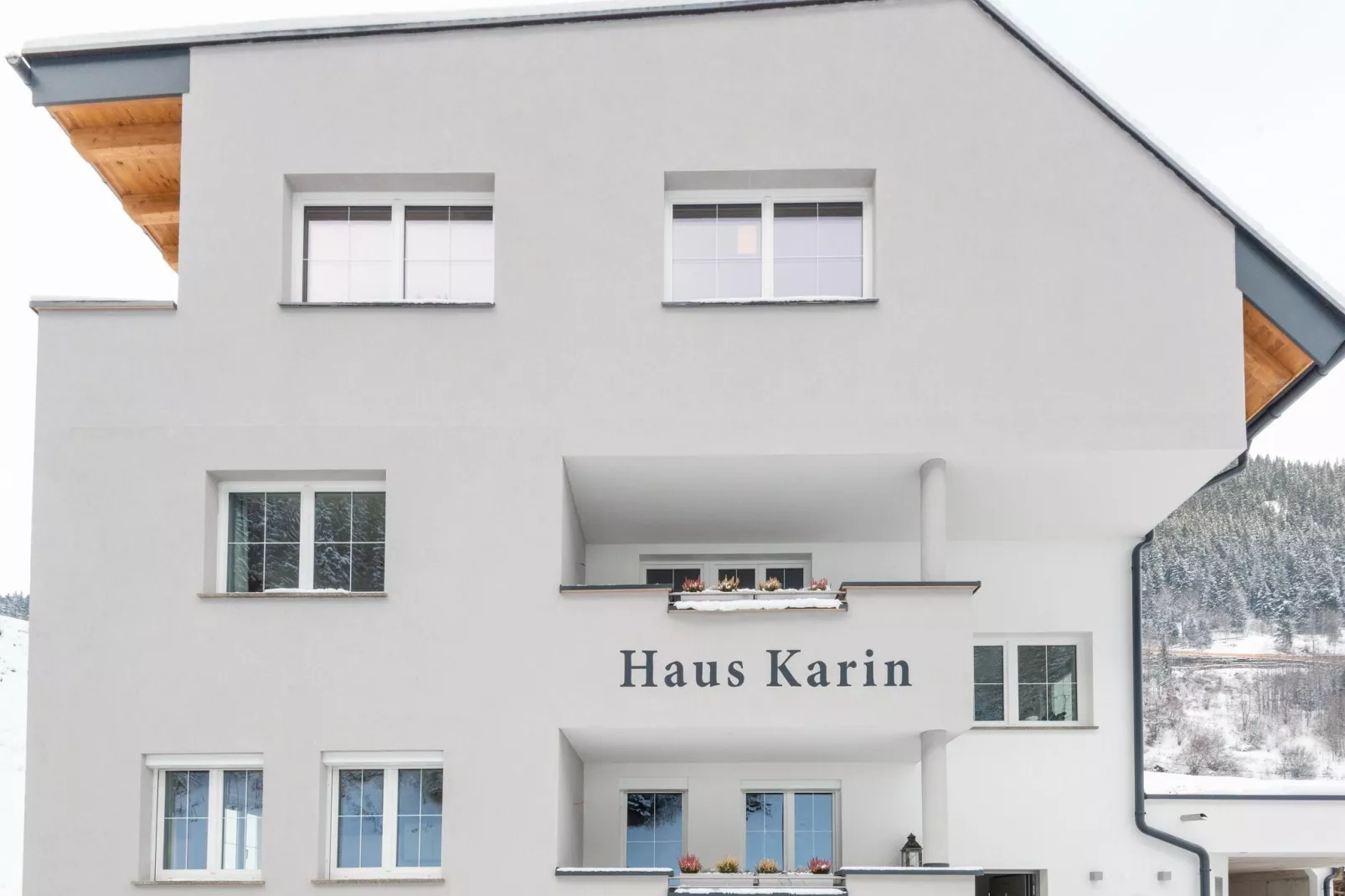 Karin Oben 10PAX-Exterieur winter