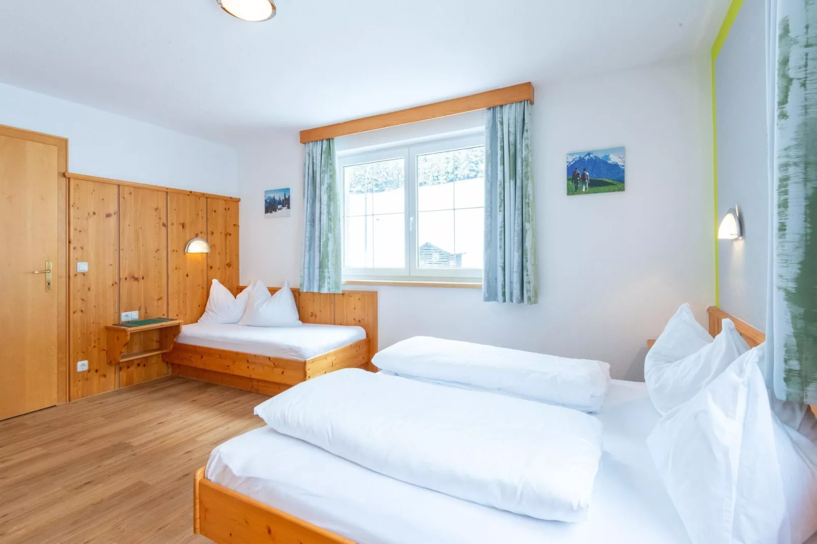 Karin Oben 10PAX-Slaapkamer