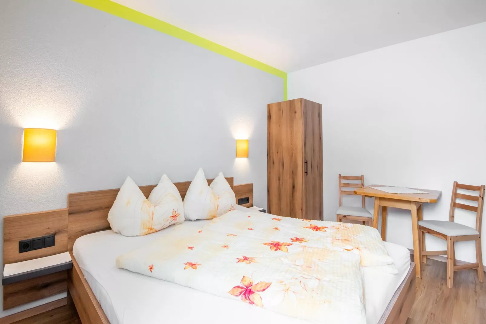 Karin Unten 8PAX-Slaapkamer