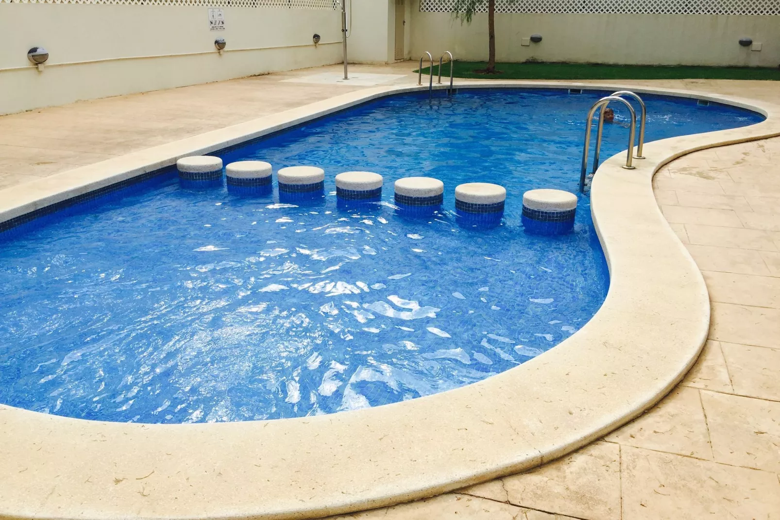 Loft El Forti	-Zwembad