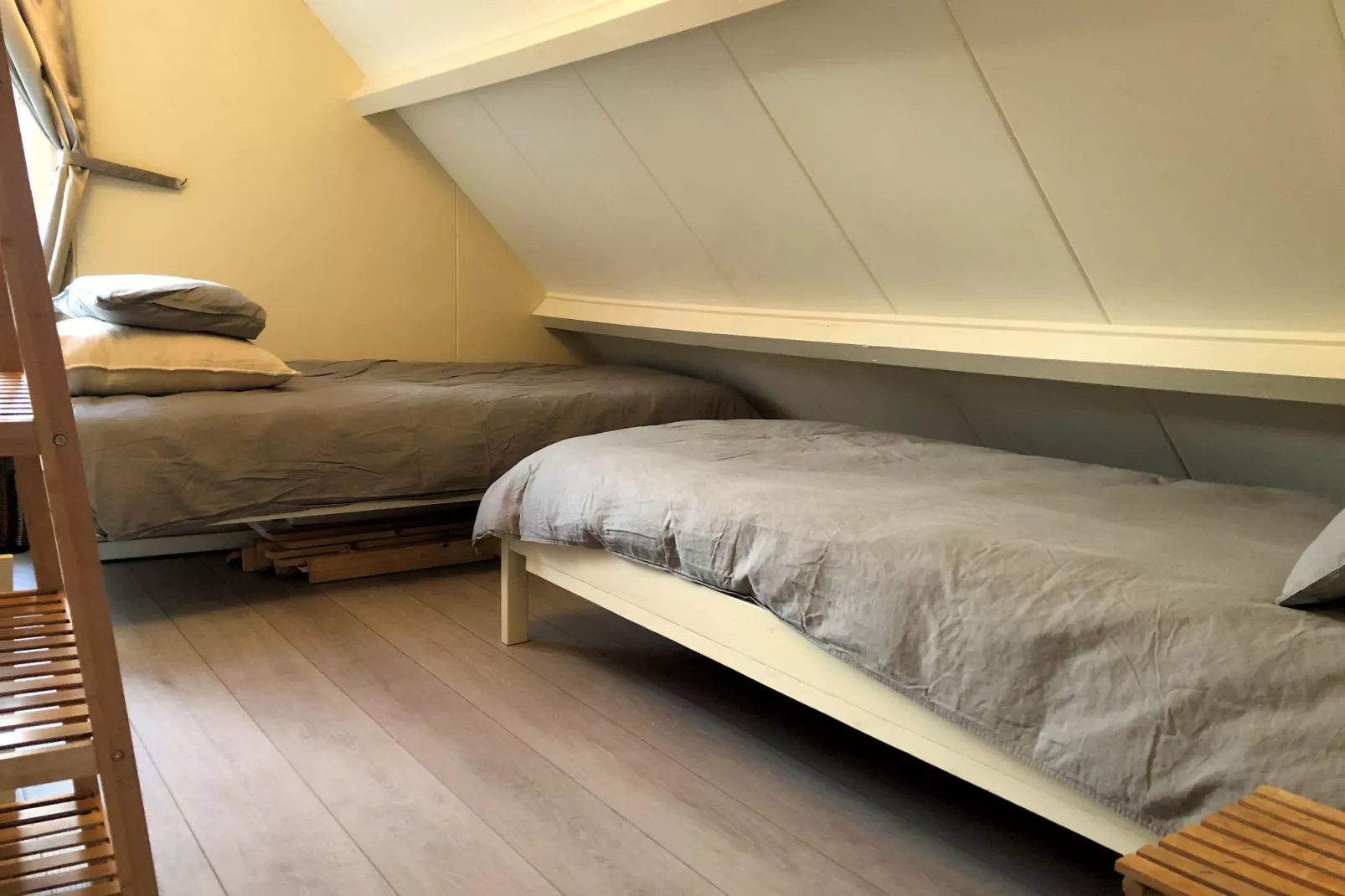 June's Cabin-Slaapkamer
