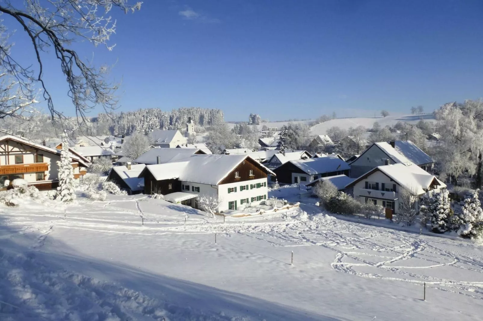 Holiday farm Friesenried-Bauernhaus Amm-Exterieur winter