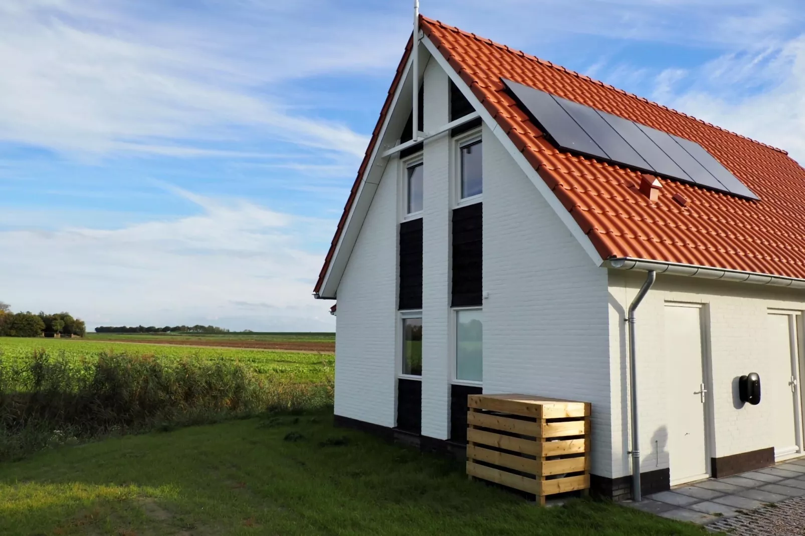 De Ooievaar Huis Nr 47-Buitenkant zomer