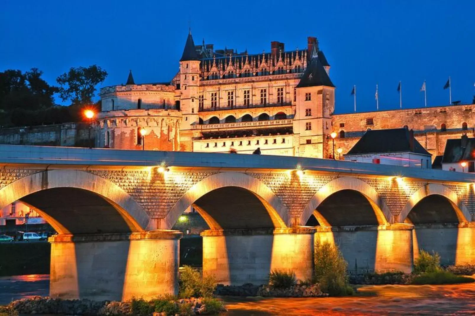 Holiday resort Amboise Les Châteaux de la Loire Amboise // Gîte 2 pcs 5 pers et 1 bébé-Buitenkant zomer