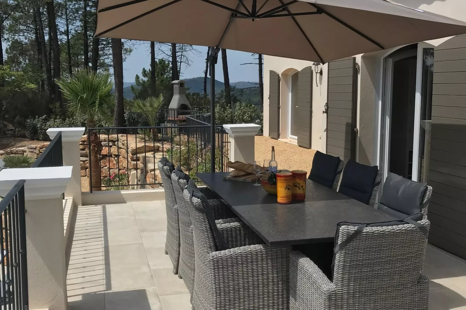 Villa Athos 14p-Terrasbalkon