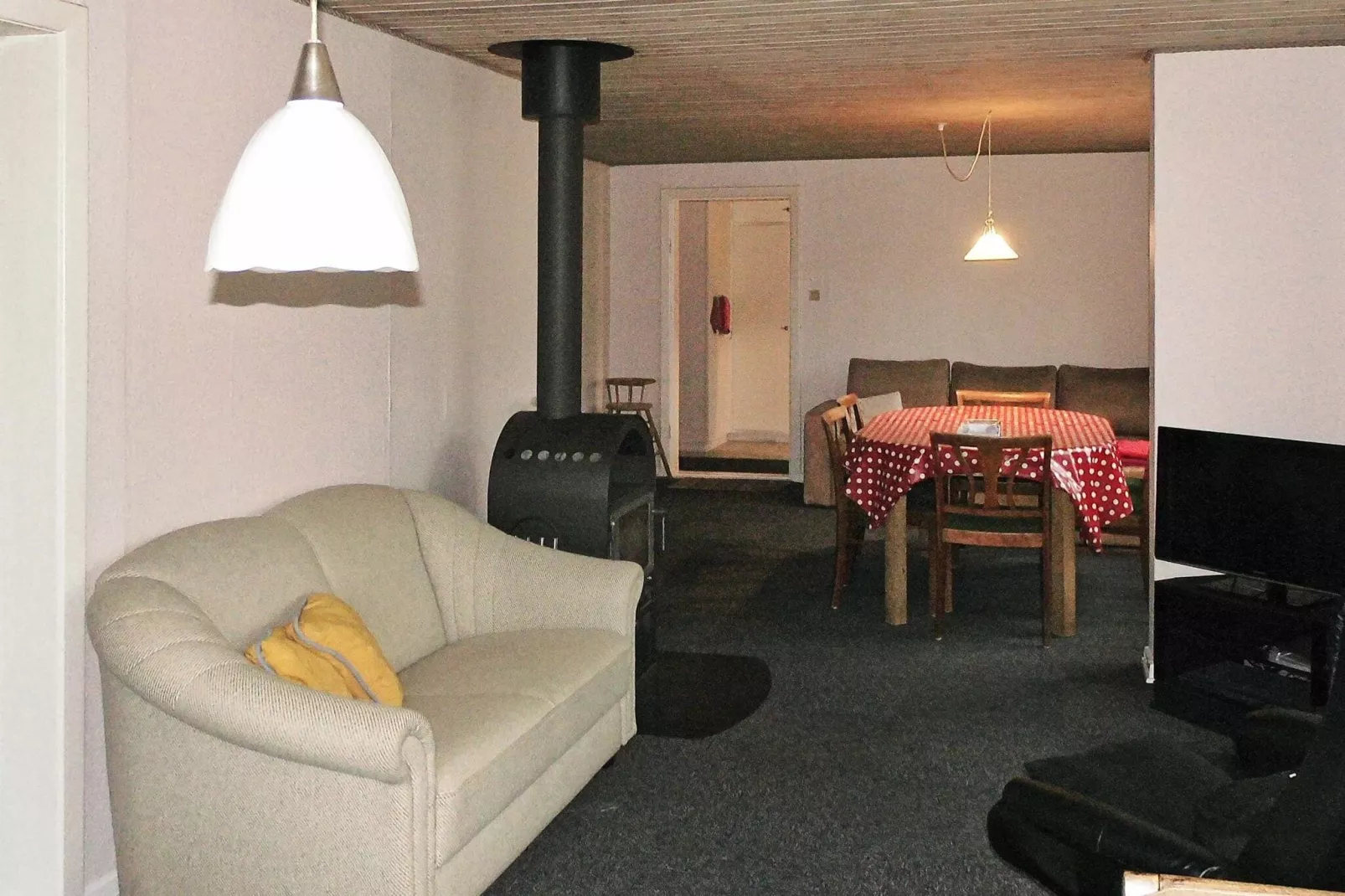 ROJGÅRD-Binnen