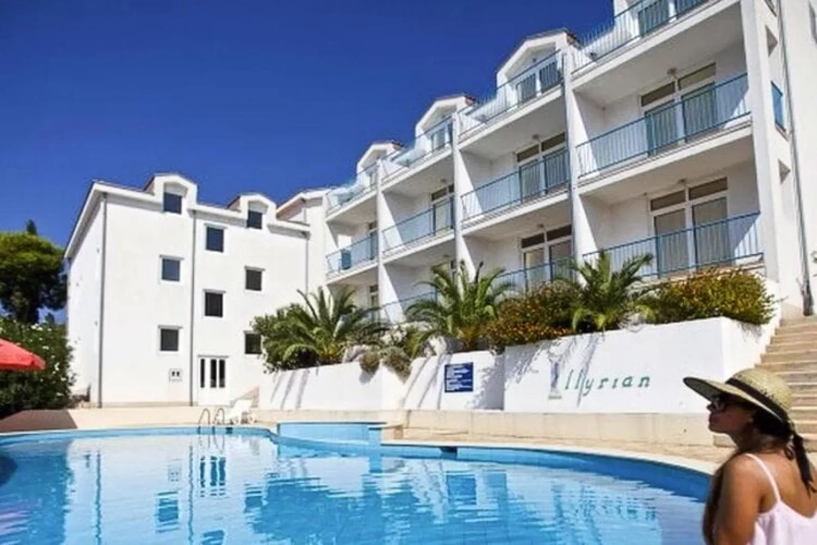 Apartments Illyrian Resort, Milna-Pool View, ca. 40 qm, für 4 Pers.