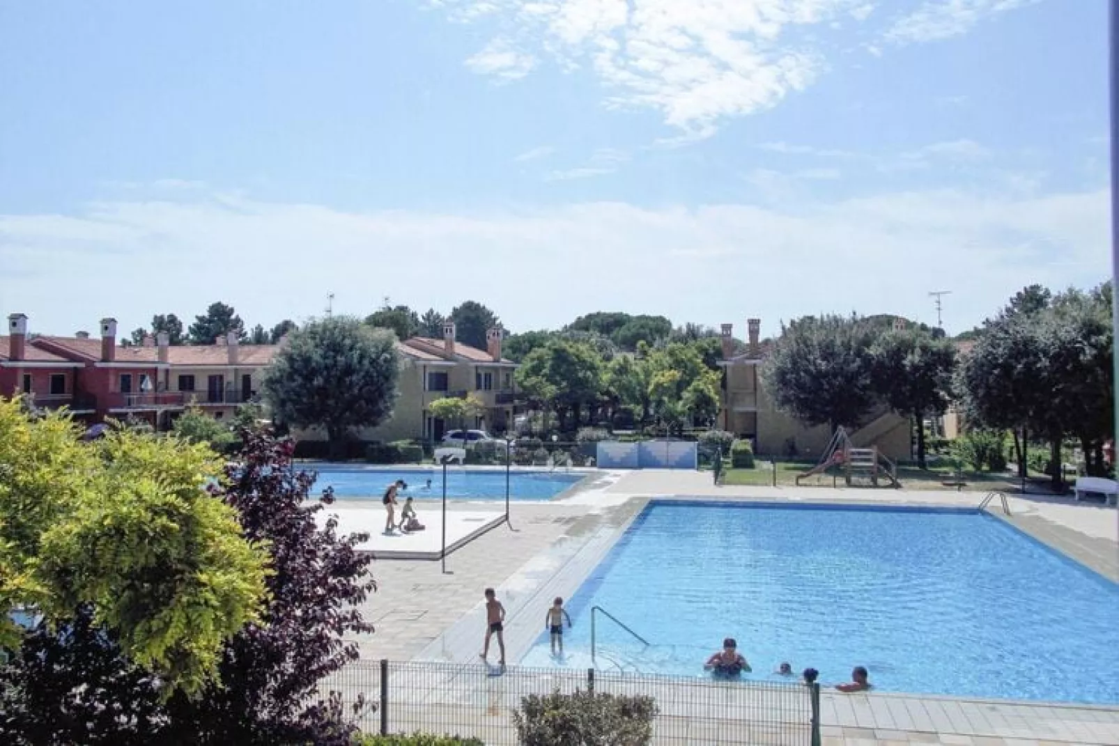 Holiday park Michelangelo, Bibione Spiaggia-Typ 3 fronte piscina-Zwembad