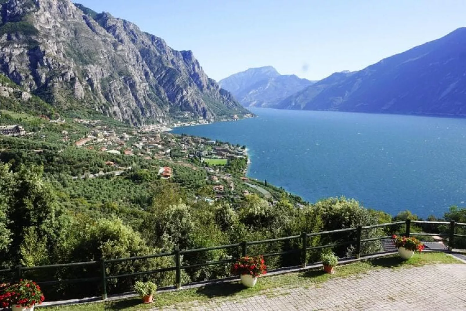 Apartments Casa Tamas, Limone-bilo 4 pax-Uitzicht zomer