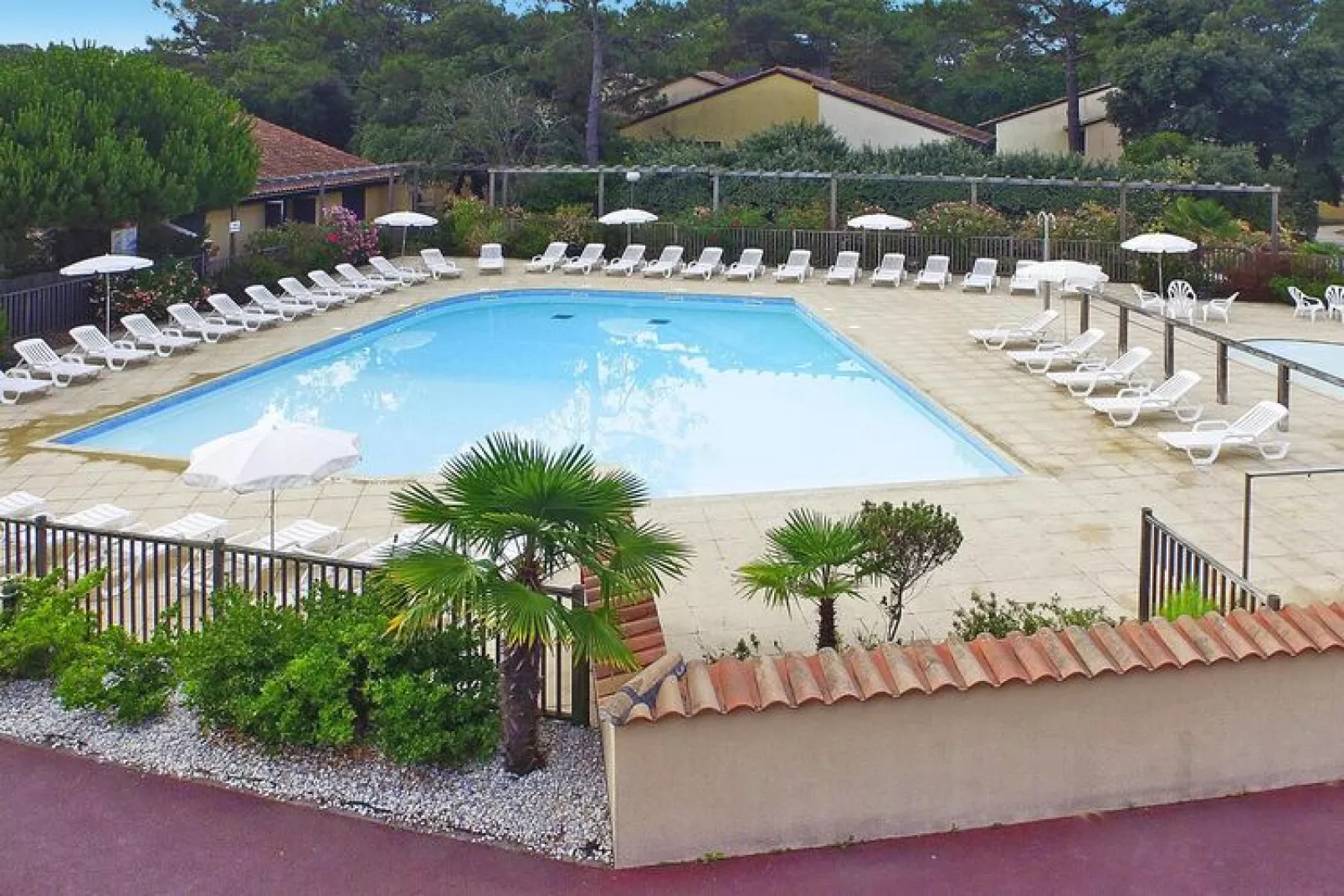 Holiday resort Soulac-sur-Mer Bordeaux Médoc - Soulac-sur-Mer // 3 pcs 6 pers et 1 bébé-Zwembad