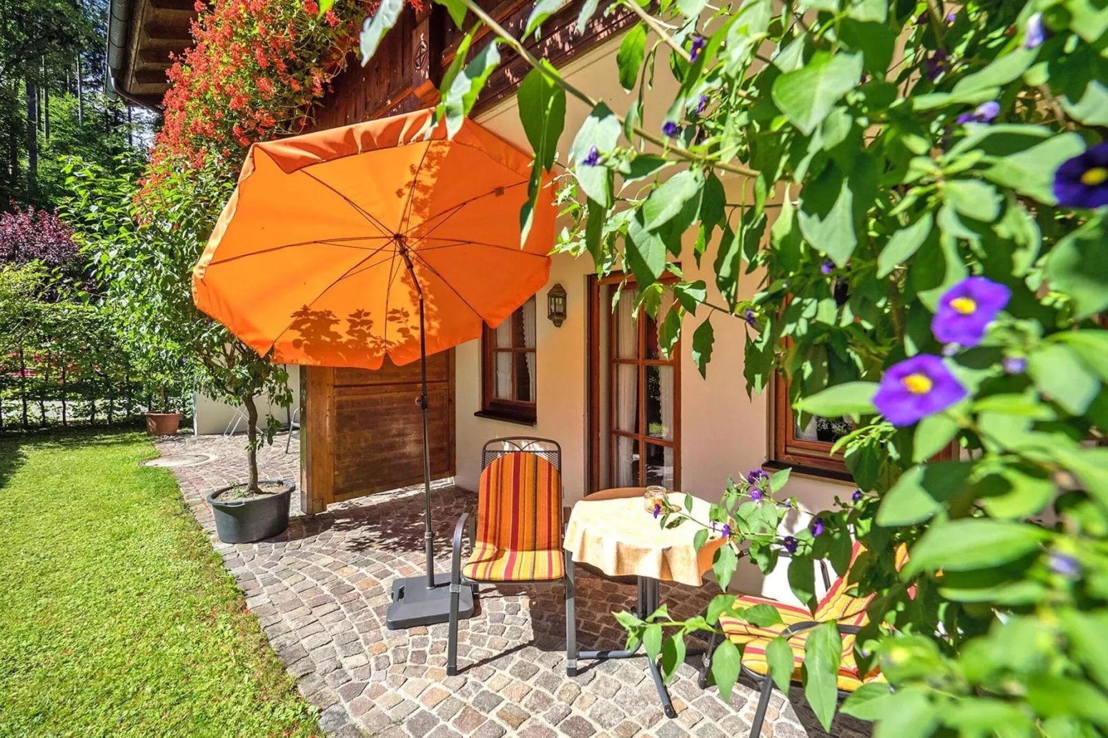 Country house Monika Bayerisch Gmain-2-Raum-App 48 qm EG o OG-Tuinen zomer