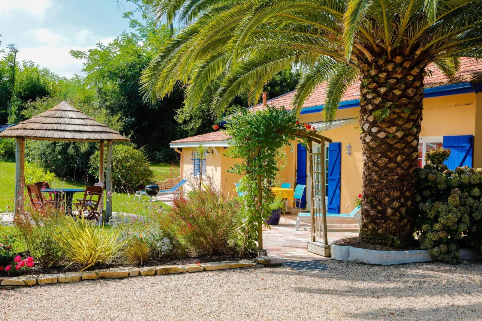 Villa 3 stars - Biarritz-Buitenkant zomer