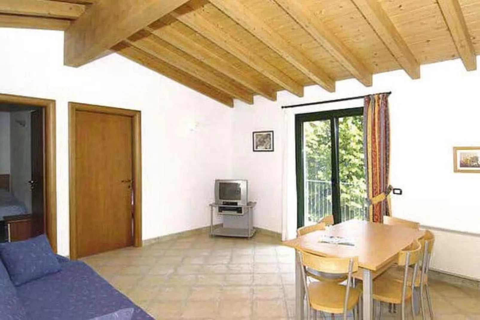 Apartments Cepo Pieve di Tremosine-trilo 4 pax-Woonkamer