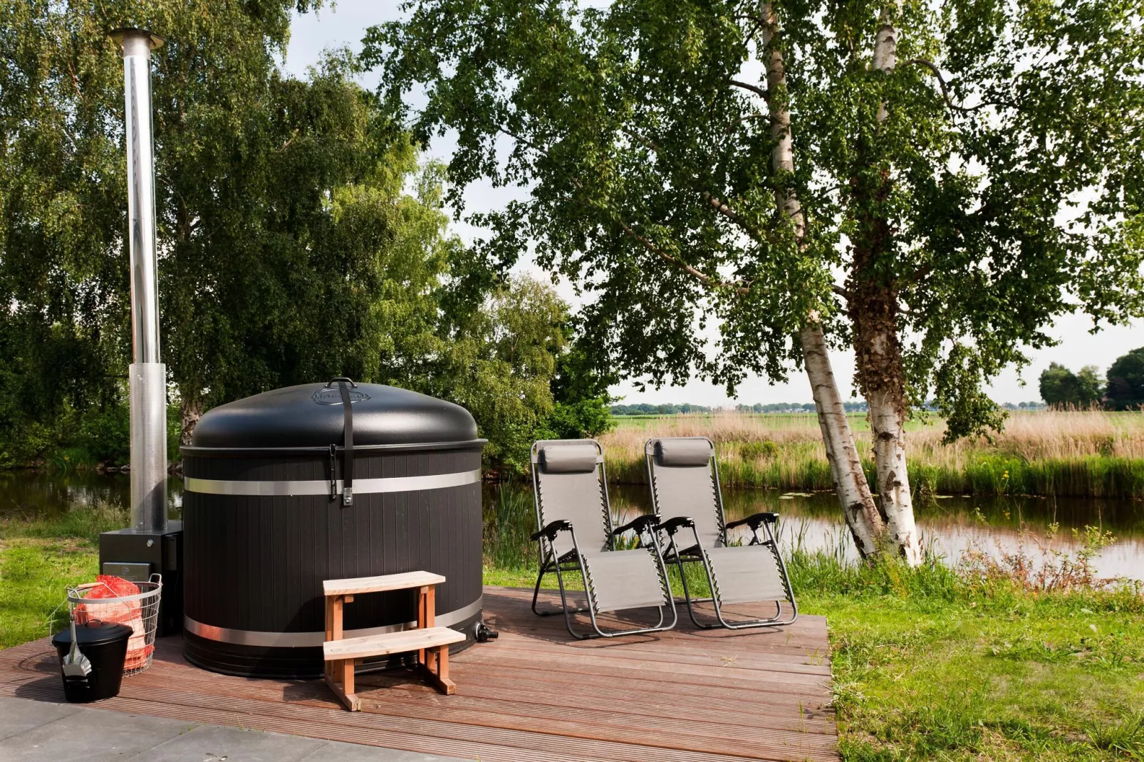 24 pers Pallertshuis Wellness de luxe met sauna en hout gestookte hottub-Faciliteiten