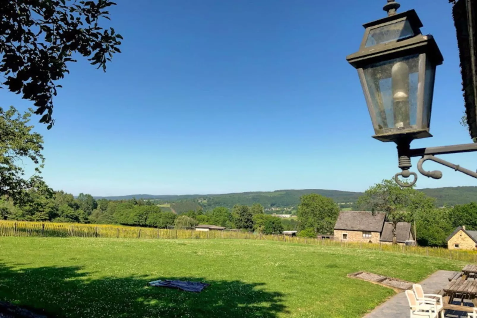 Fermette Erpigny-Uitzicht zomer