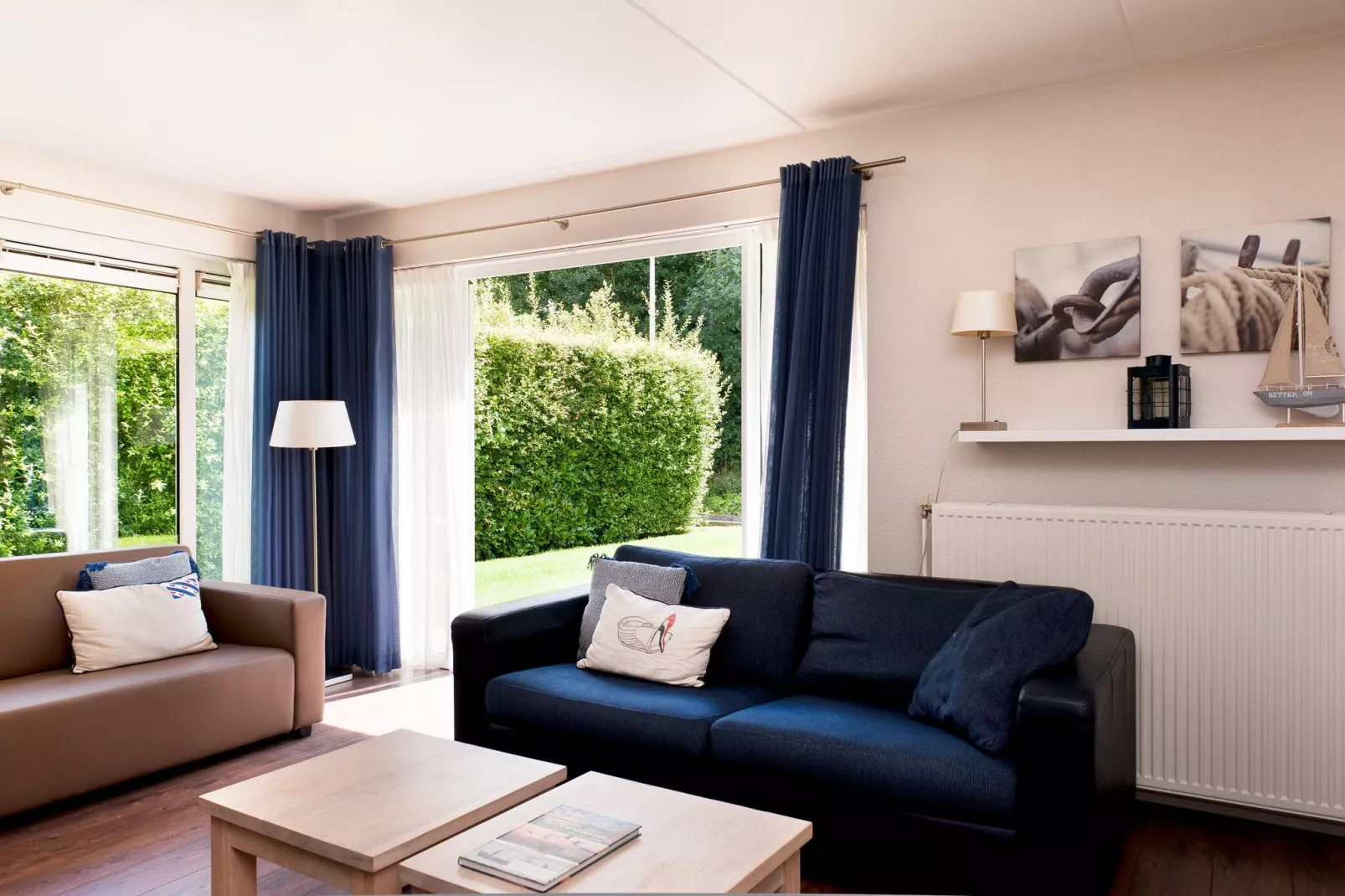 Skip Wellness de luxe met sauna-Woonkamer