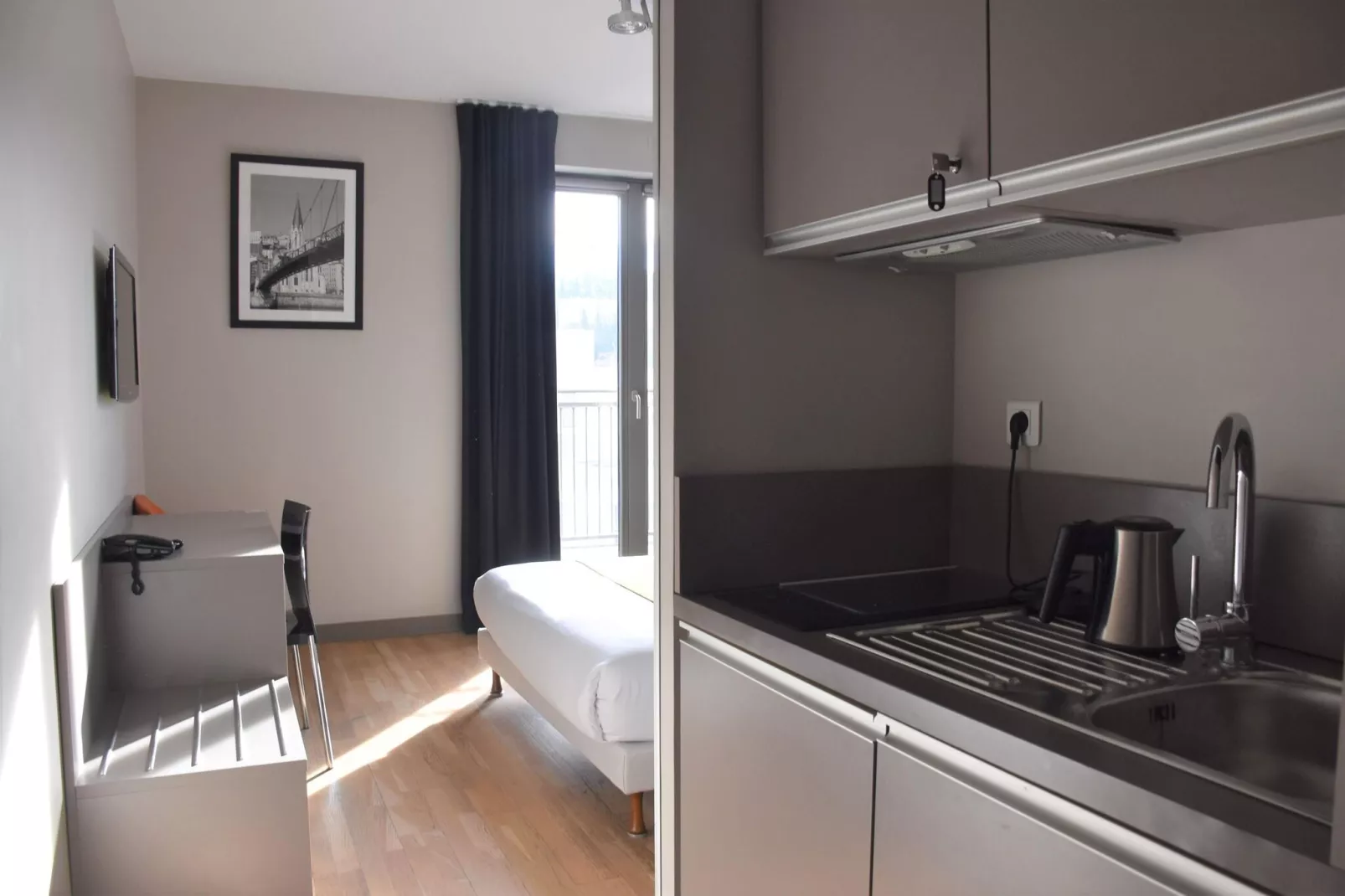 Résidence Lyon Dock Ouest / Chambre Confort 2 pers-Binnen