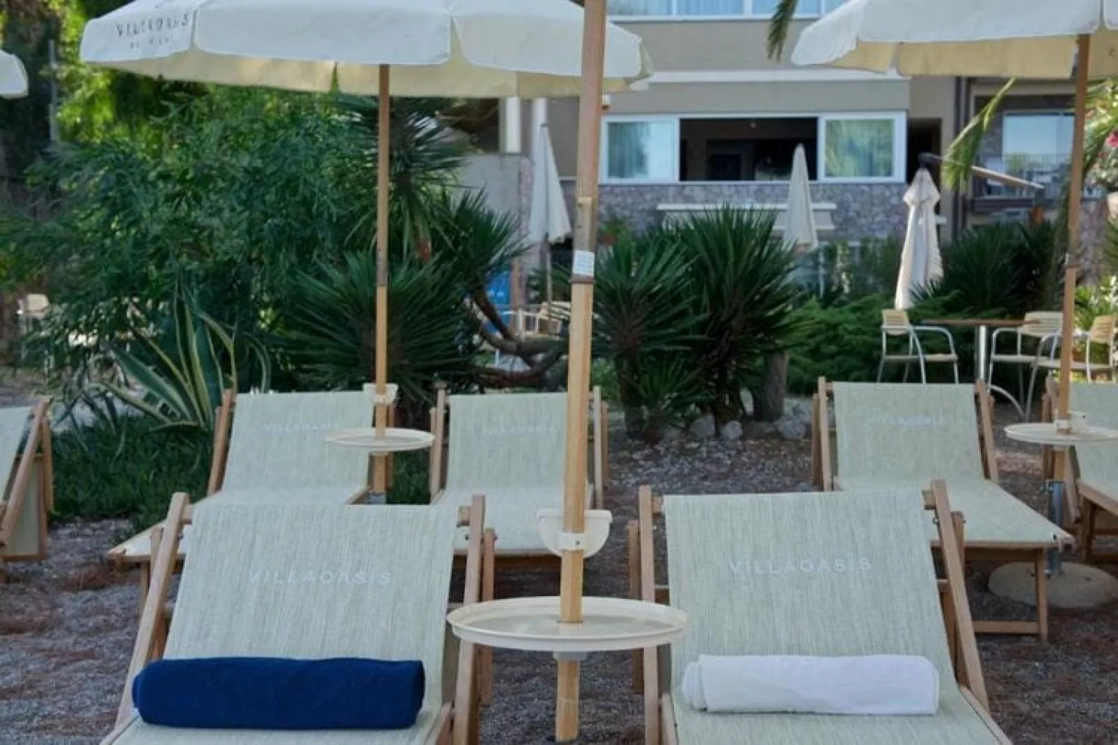 Villa Oasis Residence - Suite/Mono 2 pax-Tuinen zomer