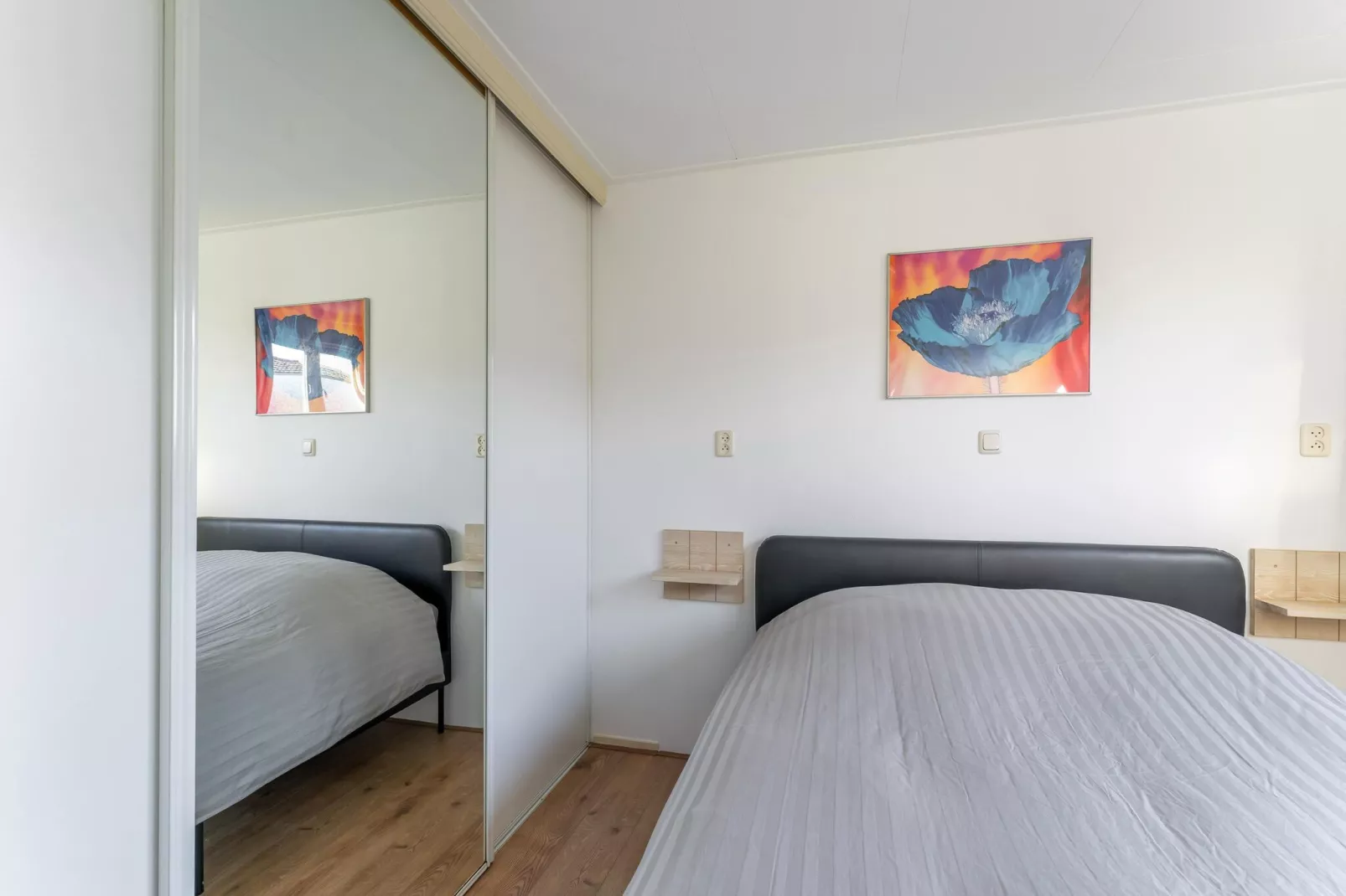 Chalet aan de IJssel-Slaapkamer