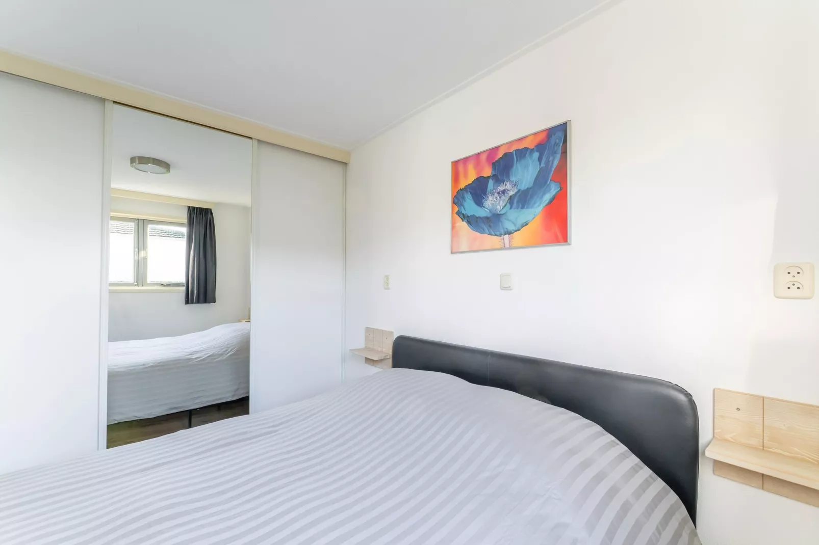 Chalet aan de IJssel-Slaapkamer