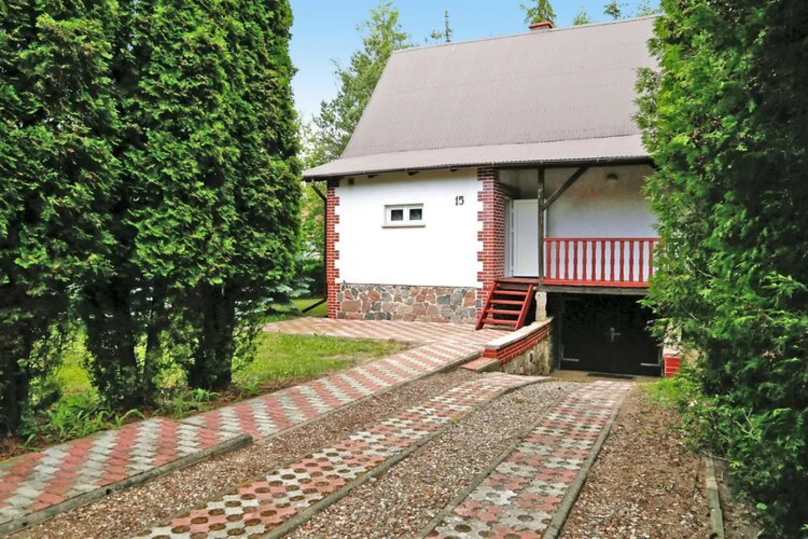 Holiday home Kalbornia-Buitenkant zomer